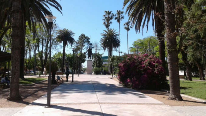 plaza 700_400