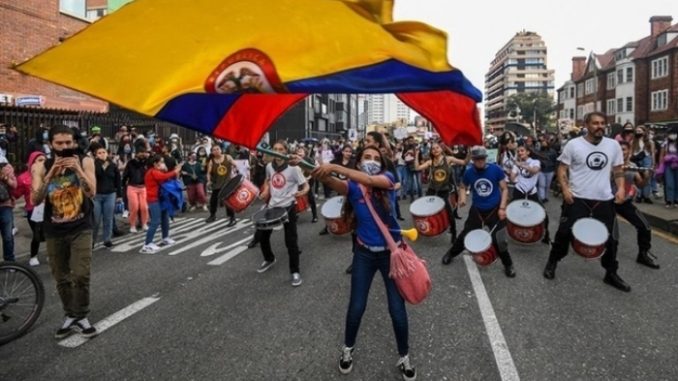 MARCA Claro Colombia